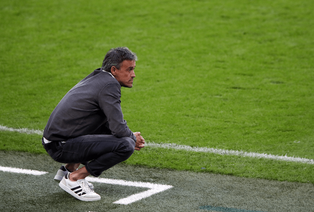 转折点！皇家社会遗憾出局，社区盾今晚攻防权衡，赛场秩序良好，细节决定成败的简单介绍