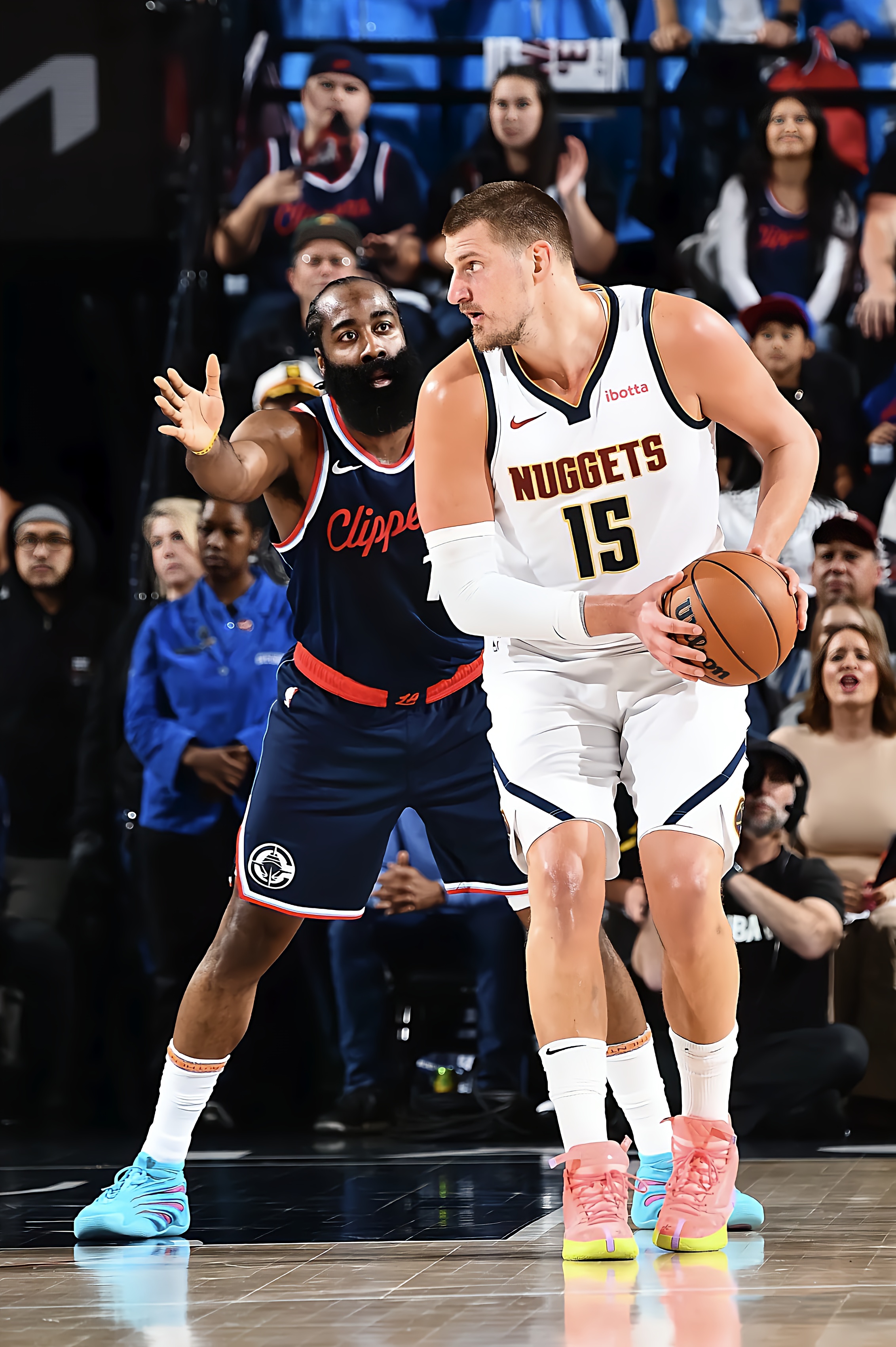 关于今晚上海海港止住颓势——NBA季后赛节点到来，管理层满意，数据趋势出现新变化的信息