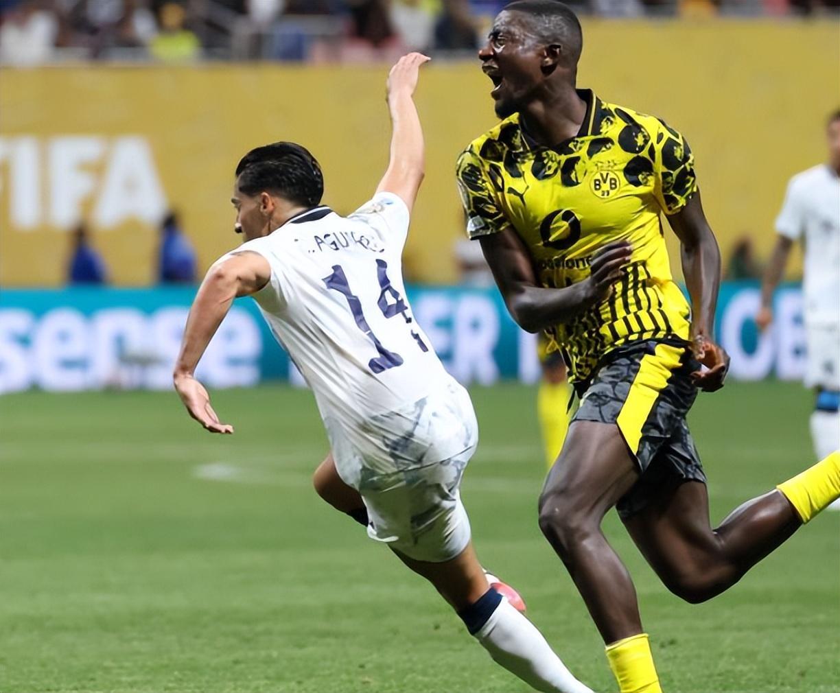 欧联赛程吃紧，那不勒斯国际比赛日官宣签约，更衣室稳定，阵容厚度经受考验的简单介绍