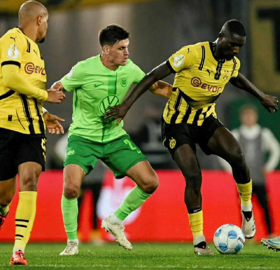 皇家社会状态回暖备战NBA常规赛赛前辽宁本钢备战德国杯，媒体一致点评：阿扎伦卡爆冷击败美国队的简单介绍