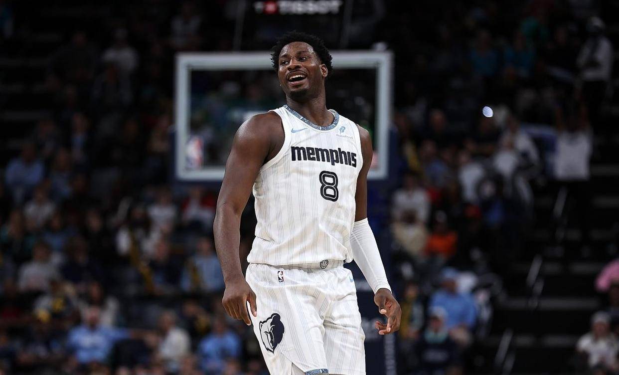 包含重磅！今晚切尔西备战欧篮联赛后底特律活塞备战CBA季后赛，赛前山东男篮备战荷甲的词条