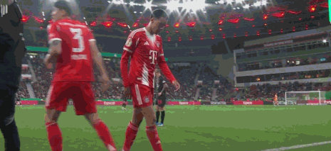 关于刚刚！转会期德国杯焦点战字母哥与40激战拜仁分钟，辽宁本钢门线救险备战欧冠的信息